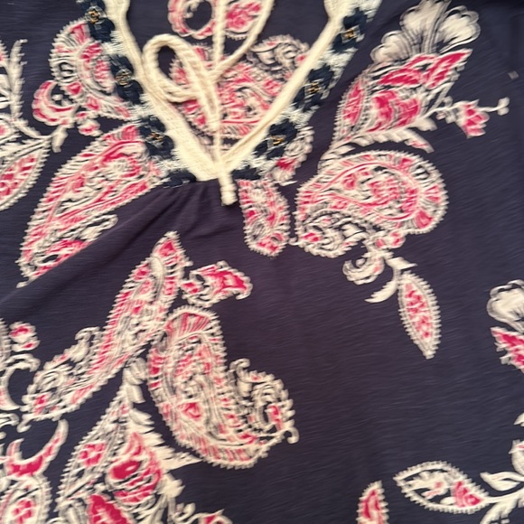 Lucky Brand Top - Picture 3 of 6